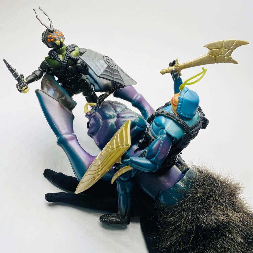 Sectaurs, Bataille entre Skulk et Pinsor sur sa monture Battle Beetle
