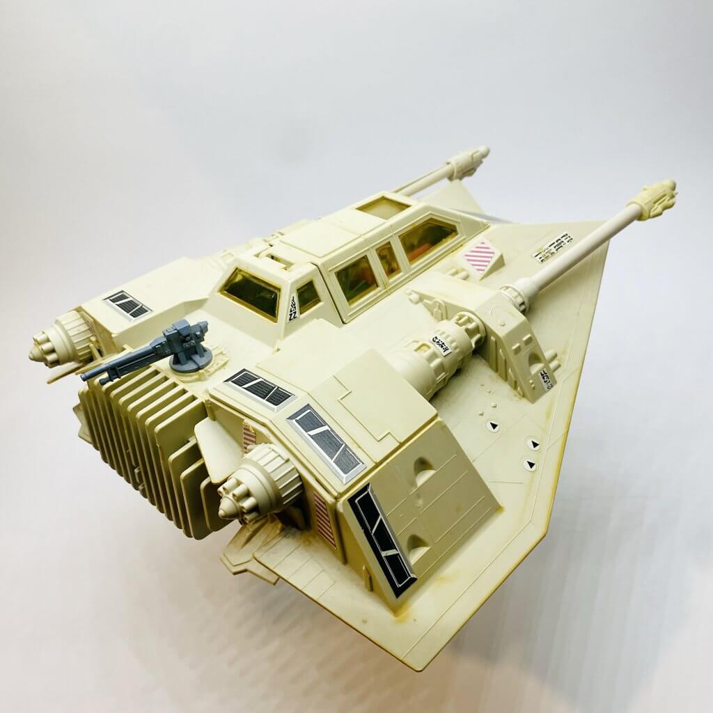 Vaisseau vintage - Snowspeeder Kenner 1980 en vol vue arrière